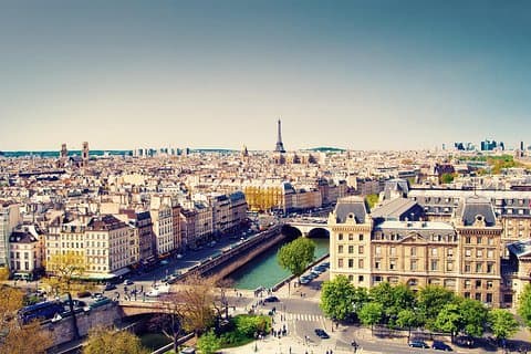 Day Trip to Paris Including City Tour from Disneyland Paris