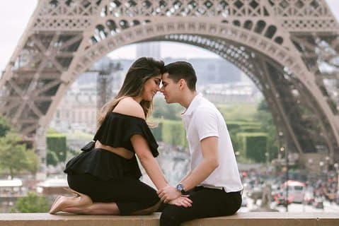 Paris Eiffel Tower Photoshoot Professional Photographer Private