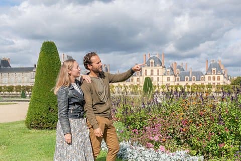 Fontainebleau and Vaux le Vicomte Chateaux Day Trip from Paris
