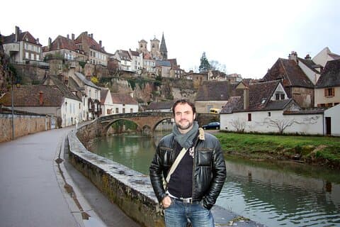 Touristic highlights of Semur-en-Auxois a Private half day tour with a local