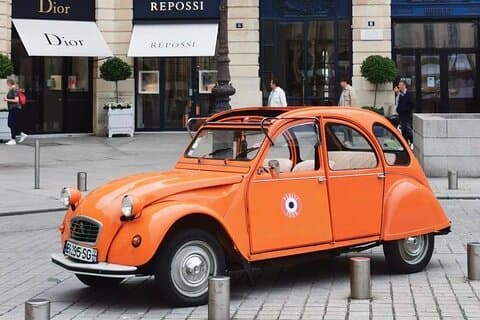 Vintage 2CV Adventure: 3-Hour Paris Highlights Tour