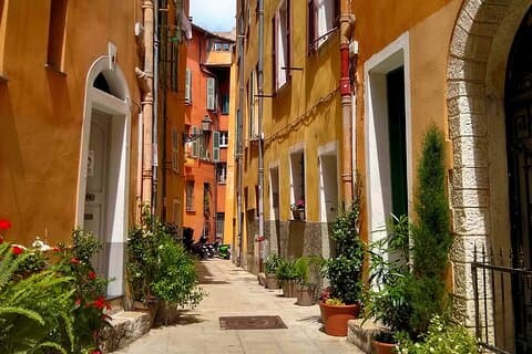 A Writer's Guide to Nice: An Audio Tour of the Old Town