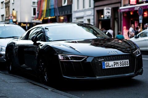 Private Transfer One Way from Paris Hotel to Disneyland Paris