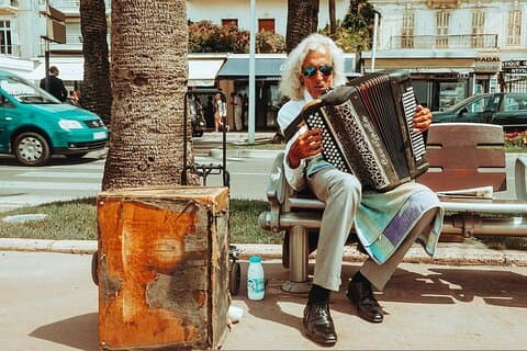 Private Walking Tour of Cannes for Couples