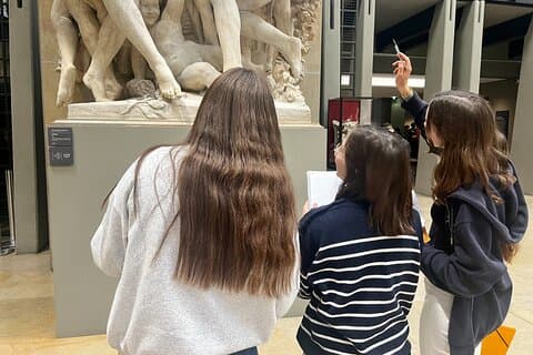 Skip-the-line Orsay Museum Private Tour in Paris for Kids and Families