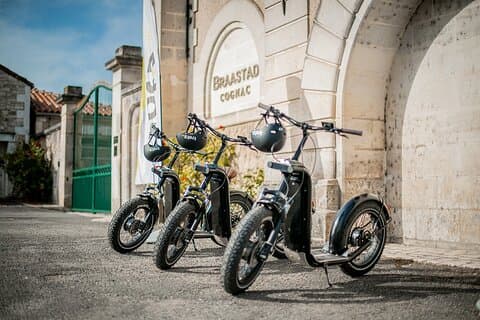 Off-road electric scooter ride from the Cognac Braastad estate