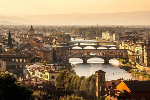 Private Transfer From Nice To Florence With a 2 Hour Stop