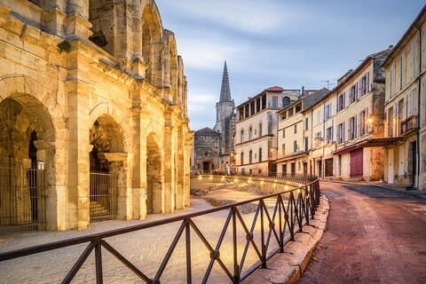 Arles, Les Baux and Saint-Remy villages Full Day Trip from Aix