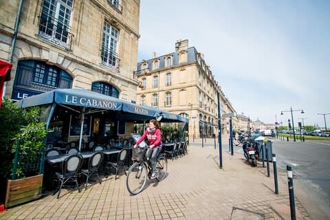 Bordeaux’s Iconic Landmarks: A Private Bike Tour
