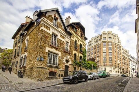 La Vie En Rose Movie Locations - Private Paris Tour w Local Guide