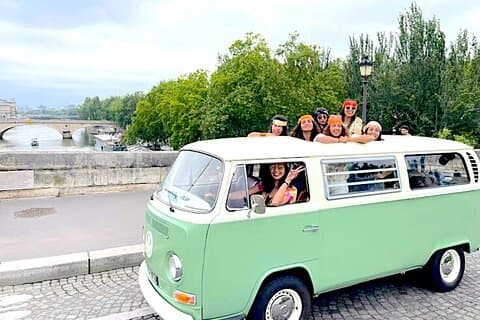 Enjoy your Paris private guided tour, with the seventies spirit, in this beautiful 1976 Volkswagen van!