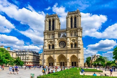 Louvre (no ticket) & Big Paris City Walking Tour with Audioguide