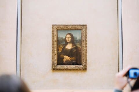 Explore the secrets of the Louvre + Mona Lisa pass + Ebook