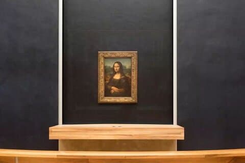 Louvre Museum Masterpieces : Private Guided Tour + Entry Included