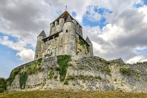 Day trip from Paris to Provins and back