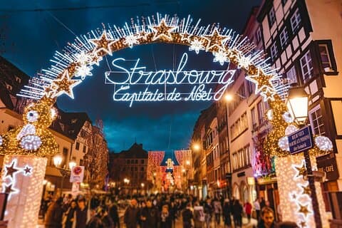 A Private Christmas Walking Tour in Strasbourg with Mulled wine