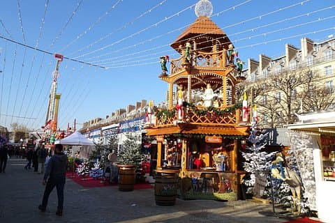 Parisian Holiday Magic 3 Hour Walking Tour with Christmas Market