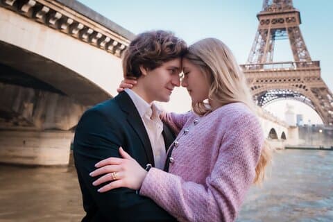 Private Professional Photoshoot near the Eiffel Tower in Paris