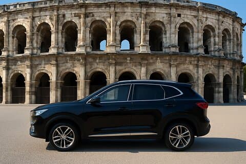Enjoy a service departing or arriving from Marseille airport to Nîmes and its mythical monuments like the Arena