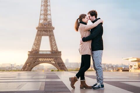Photoshoot Express Eiffel Tower or other Couples and Proposals
