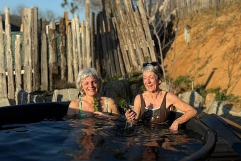 Nordic bath with essential oils and aromatic herbs