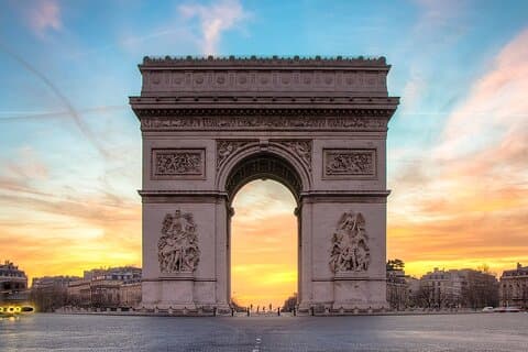 Arc de Triomphe Access with Optional Guided Walking Tour