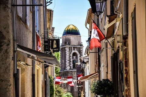 Private Riviera Blend Tour from Marseille - 12 Hours