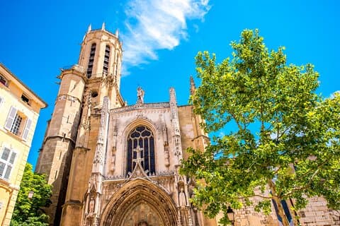 Aix en-Provence and Cassis Combo Private Tour