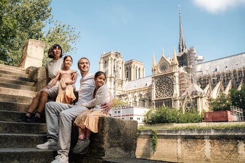 Latin Quarter Highlights Walking Tour with Notre Dame Entry
