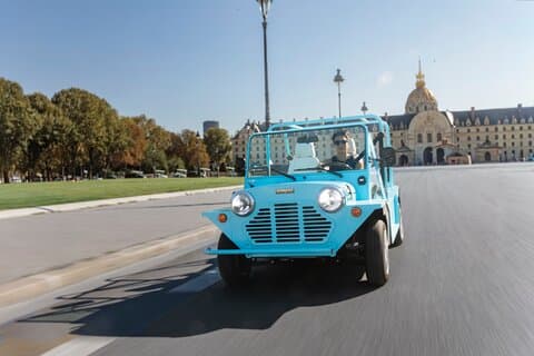 Private 3 - Hour Must-See Paris Tour by Golf Cart Mini Moke