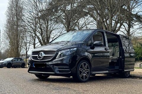 10 Hour Private Chauffeur Service in Paris