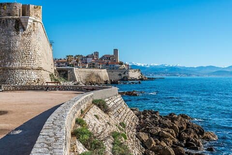 Cannes, Antibes, Saint-Paul-de-Vence Private or Semi-Private Tour
