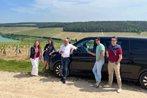 Chablis-Burgundy Private Wine Day from Paris: 8 Tastings & Lunch