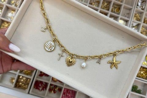 Creation of jewel with charms