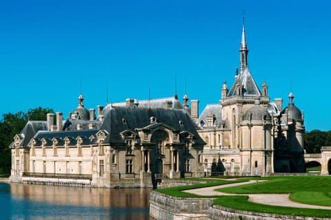 From Paris: Private Day Trip to Château de Chantilly & Gardens