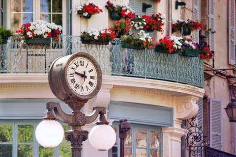 Private Shore Tour: Avignon & Papal Heritage from Arles