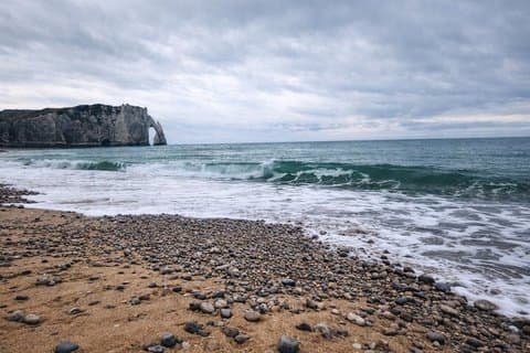 Étretat and Honfleur Normandy coast Private DayTrip from Paris