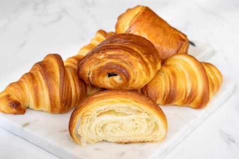 Make French croissants like a chef