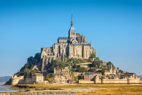 Cherbourg Shore Excursion: Private Day Trip to Mont-Saint-Michel