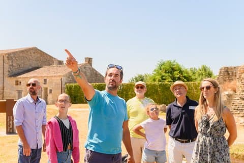 Discovery Day in the footsteps of the Builder Monks