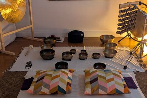 Duo Sound Massage at Tibetan Bowls in Dijon