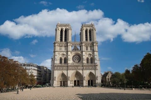 Paris Highlights by Day and Salsa by Night