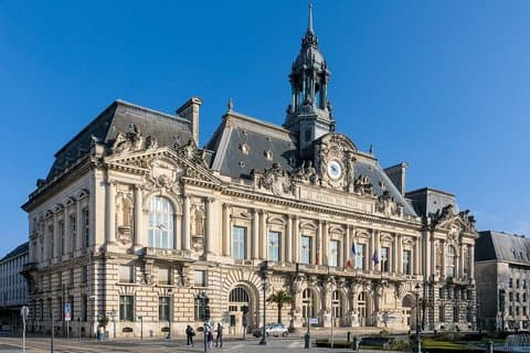 Tours Belle Epoque and Balzac Walking Tour
