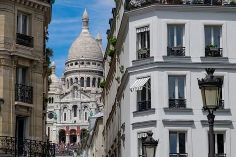 Paris Walking Tour Moulin Rouge Private Experience