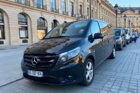 Private CDG Airport Transfer to Paris and Disneyland