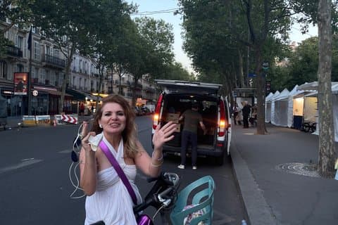 Private electric bike across the wonders of Paris