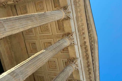 Discover Roman Nîmes Walking Tour with an Art Historian