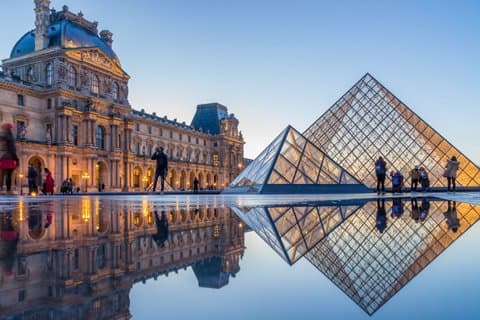 Paris in a Day: Guided Louvre, Eiffel Tower & Seine Cruise