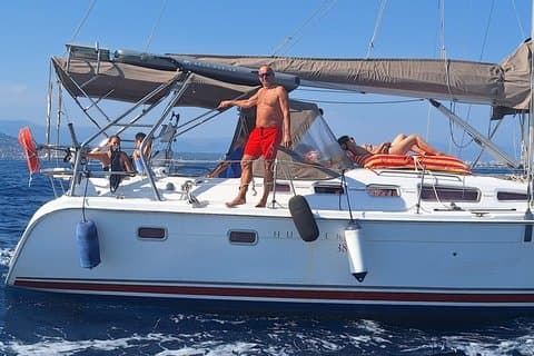 3-hour mini cruise to Antibes and the Bay of Angels