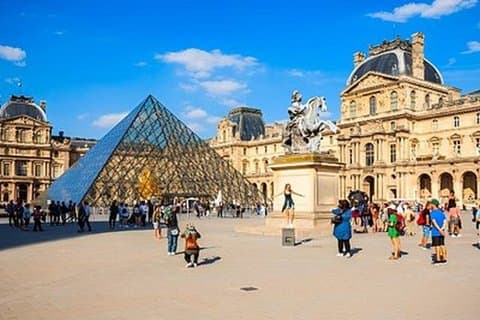 Louvre Museum Skip-the-Line Ticket et Optional Seine River Cruise